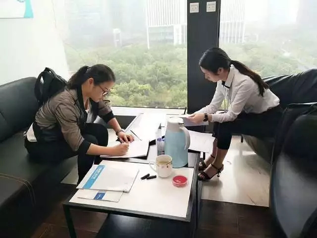 熱烈祝賀杜總簽約創(chuàng)綠家除甲醛加盟代理！